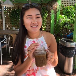 Meet your Posher, Zoe